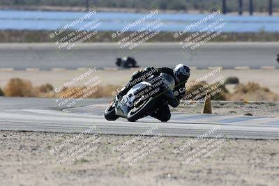 media/Nov-16-2025-Race Pace (Sun) [[8c5fa54630]]/Verified Riders/3-Turn 14 (1045am)/